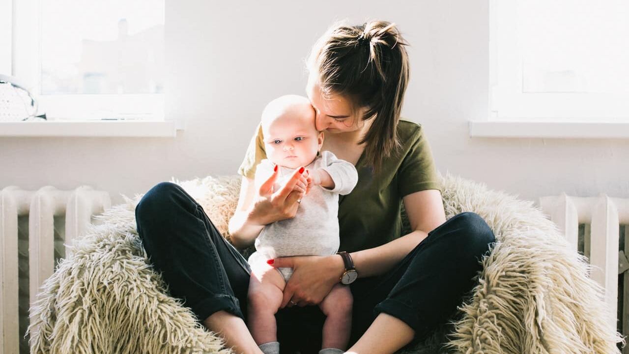 Devenir fille au pair : comment bien pr&eacute;parer son entretien ?