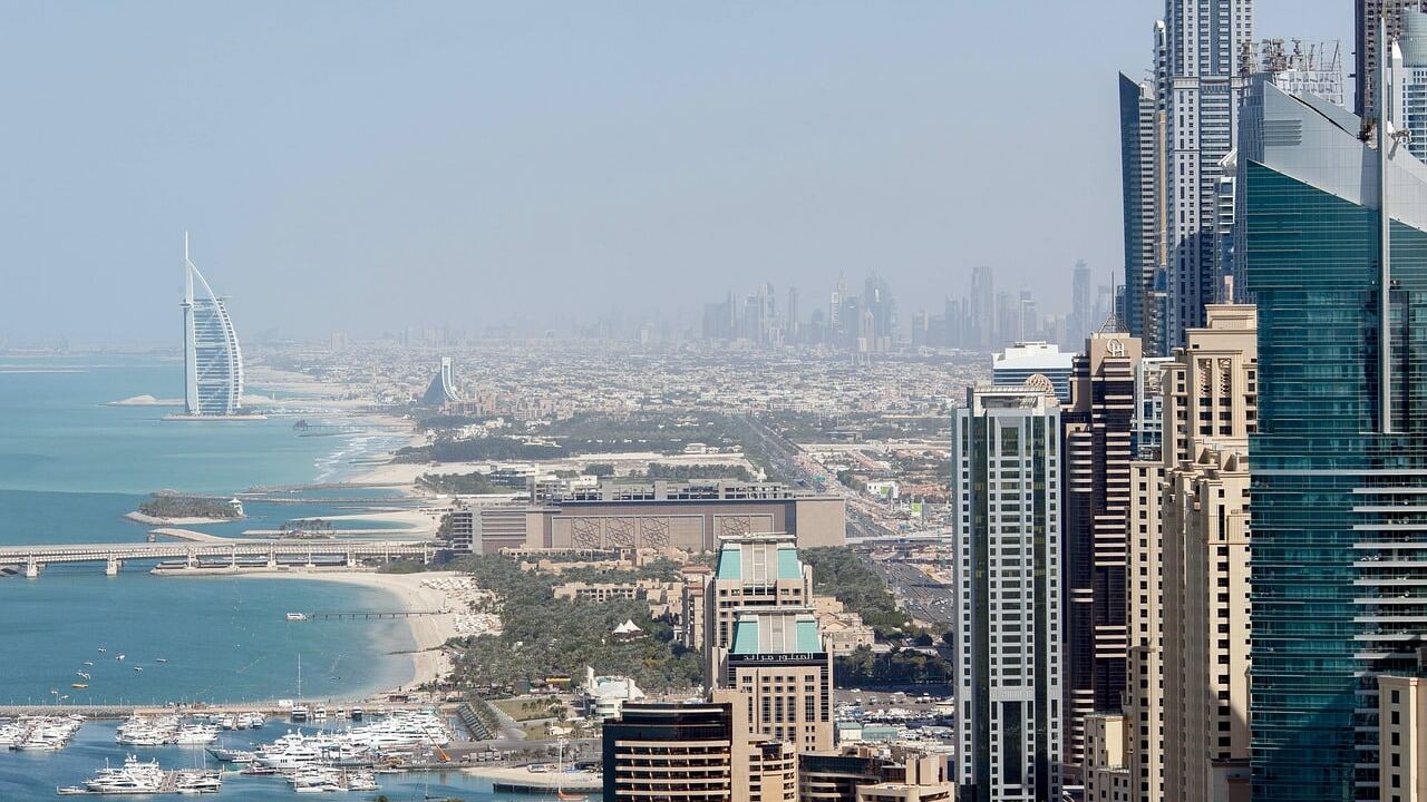 Stage &agrave; Duba&iuml; : bonne ou mauvaise id&eacute;e ?