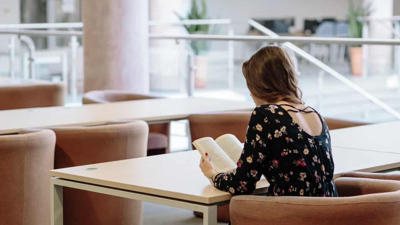 Comment perfectionner son anglais avant de partir en stage &agrave; l&rsquo;&eacute;tranger ?
