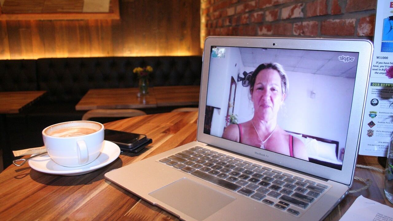 Bien préparer son entretien Skype pour un stage à l’étranger