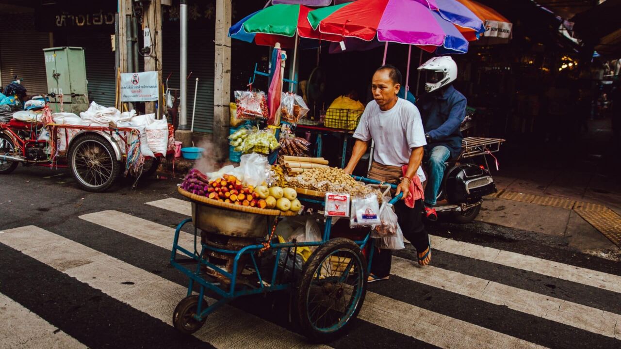 Un voyage au c&oelig;ur des march&eacute;s de Bangkok