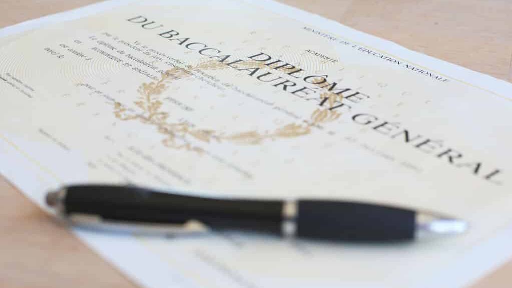 Partir &agrave; l&rsquo;&eacute;tranger apr&egrave;s le bac : les bons plans